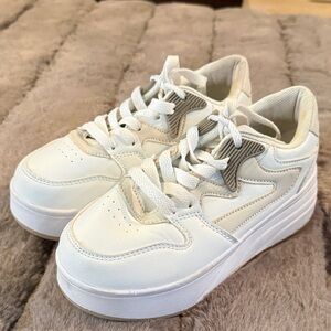 Kids Roller Skate Sneakers